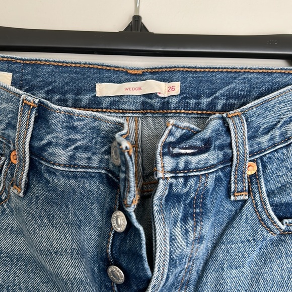 Levi’s Wedgie Icon High Rise - Picture 3 of 6